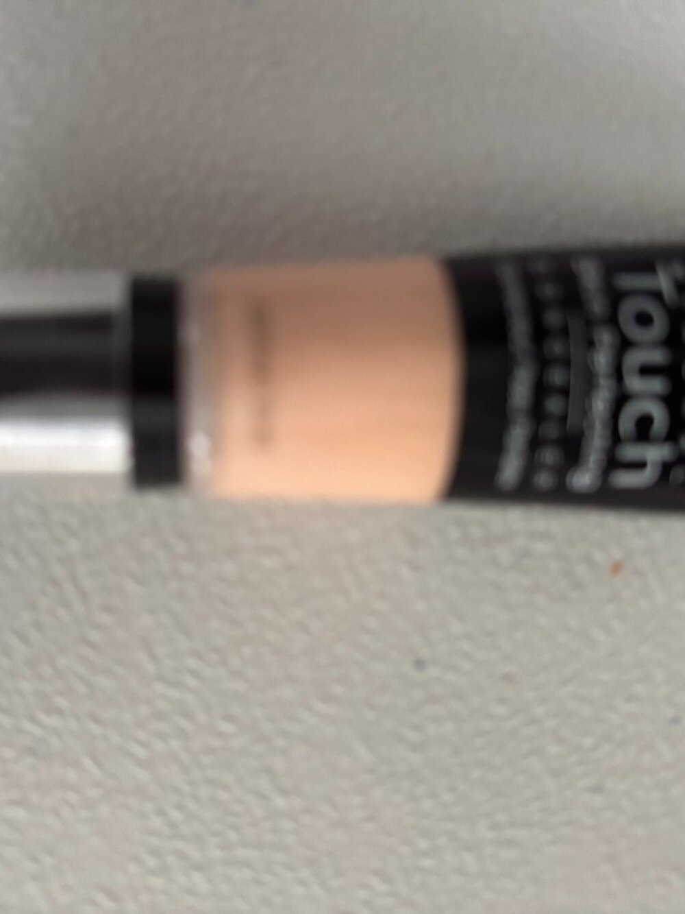 YOUNIQUE CONCEALER